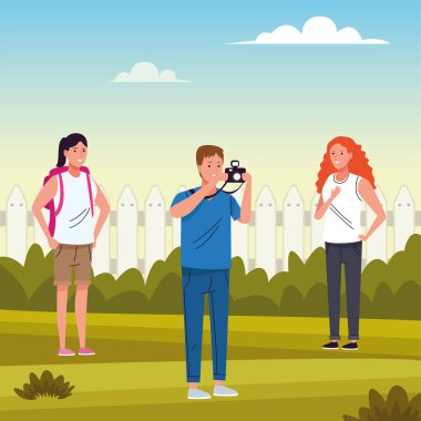 Sahada faaliyet gösteren bir grup turist