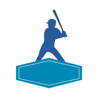 Çerçevede beyzbol silueti pratiği yapan atletik bir adam.