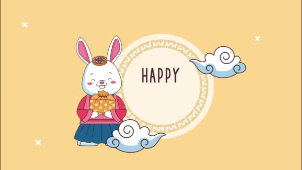 Heureux lettrage chuseok dans un cadre circulaire avec lapin et cadeau — Video