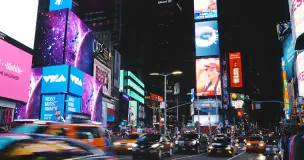 New York City 2017 Keer Vierkante Nacht Straat Verkeer Billboards — Stockvideo