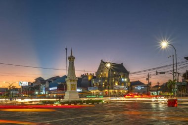 Yogyakarta Anıtı'nda güzel noktada Gece ateş Yogyakarta Manzara