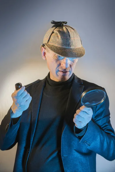 Detective Holmes Investigating — Stock Photo, Image