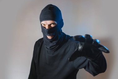 terörist suçlusu hırsız hırsız
