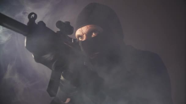 Kriminella Terrorism Tjuven Rånaren Med Vapen — Stockvideo