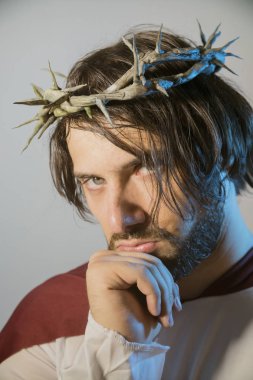 İsa Mesih ile taç dikenler portresi