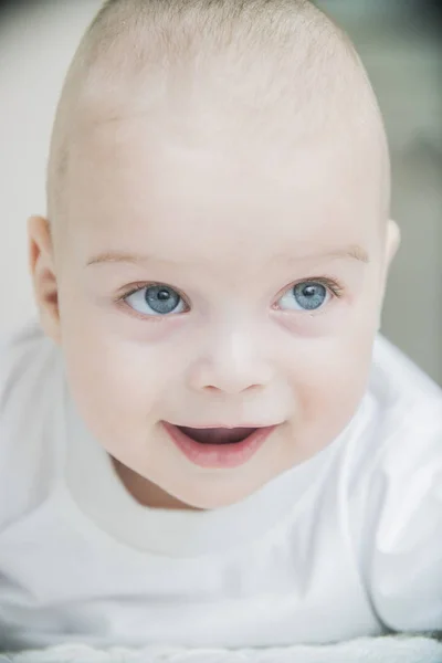 Glad Spädbarn Baby Leende — Stockfoto