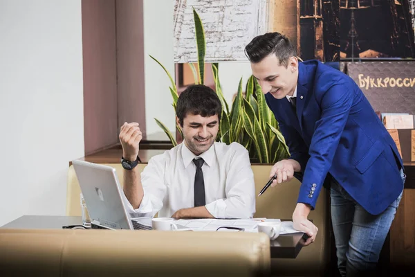 Gente Negocios Hablando Trabajo — Foto de Stock