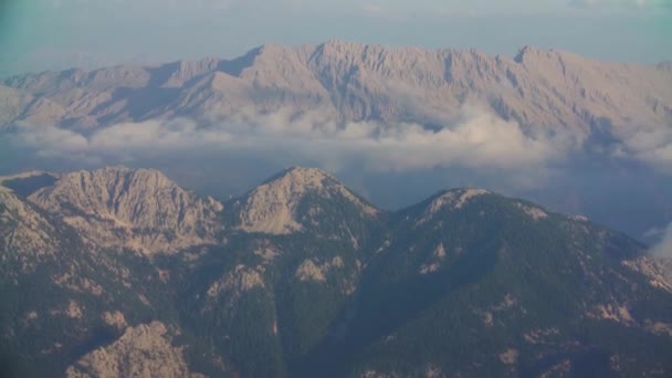 Вид Воздуха Движущиеся Пушистые Облака Небе — стоковое видео