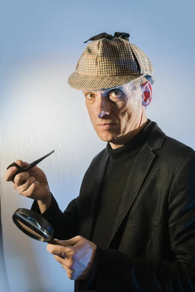 Detective Work Magnifying Glass Pipe Investigating Crimes — Stock Photo, Image