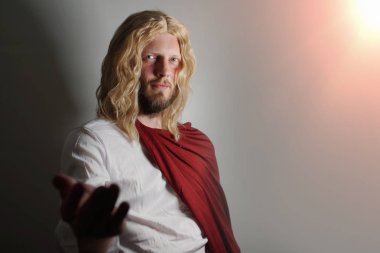 İsa Mesih portre hafif bir arka plan üzerinde