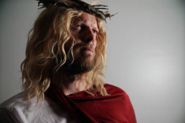 İsa Mesih ile taç dikenler portresi