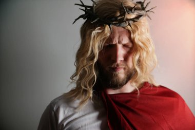 İsa Mesih ile taç dikenler portresi