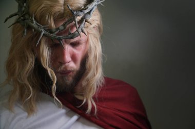 İsa Mesih ile taç dikenler portresi