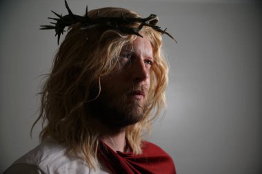 İsa Mesih ile taç dikenler portresi