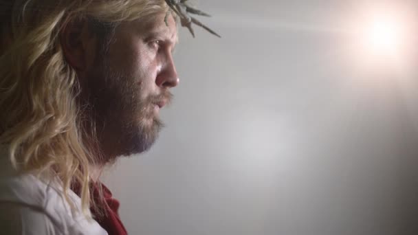 Портрет Ісуса Христа Світлому Фоні — стокове відео