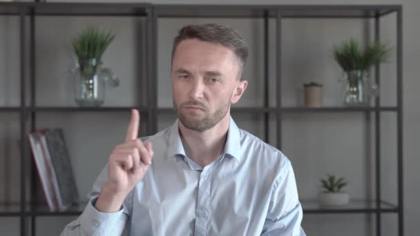 Άντρας Επιχειρηματίας Λέει Όχι Finger Gesture — Αρχείο Βίντεο