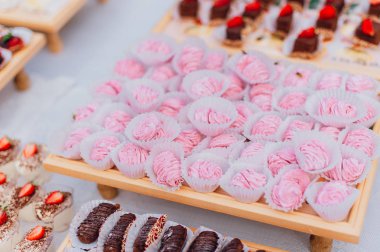 Masada tatlı tatlılar