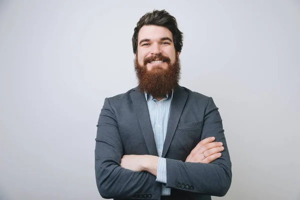 Retrato Feliz Com Radiante Sorriso Freelancer Jaqueta Cinza Com Mãos — Fotografia de Stock