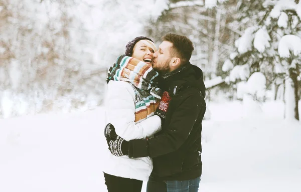Beautiful Young Couple Kissing Posing Camera Winter Day — Stock Photo, Image