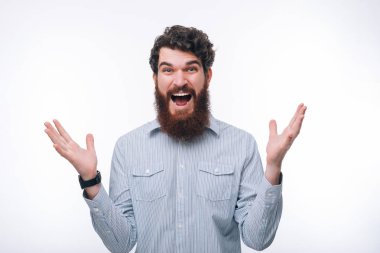 El ve çığlık ile Casual işaret sürpriz adam fotoğraf