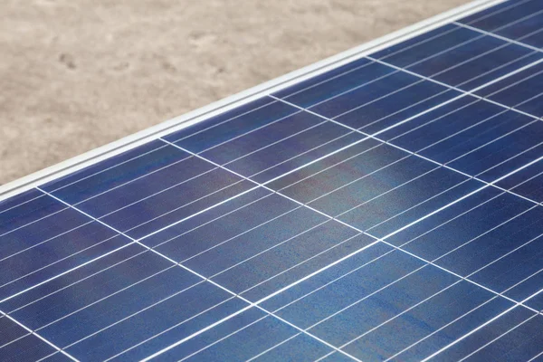 Panel słoneczny z powłoką nano w słoneczny dzień — Zdjęcie stockowe