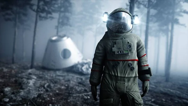 Astronauta nella foresta nebbia notturna. Paura e orrore. luogo di atterraggio. Animazione 4K. rendering 3d . — Foto Stock