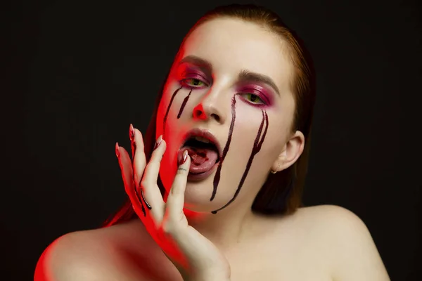 Retrato Maquillaje Halloween Belleza Aterradora Una Hermosa Chica Pelirroja Con — Foto de Stock