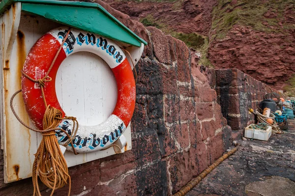 Рятувальний Круг Рибальського Спорядження Pennan Харбор Абердіншир Шотландія — стокове фото