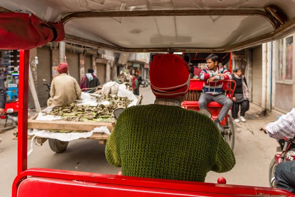 Amritsar Indien Januari 2015 Passagerare Tuk Tuk Taxi Side Stree — Stockfoto