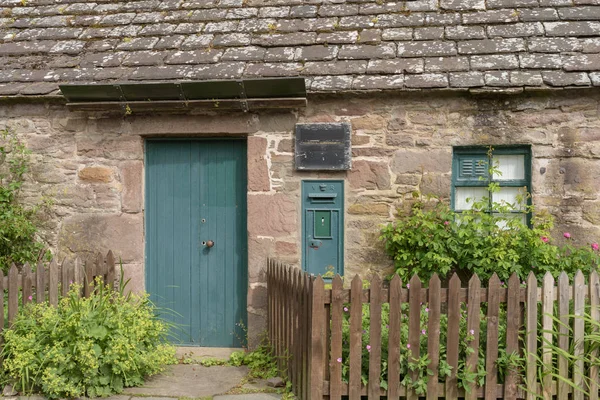 Камень Построенный Древности Бывшее Почтовое Отделение Деревне Фамис Ангусе Шотландия — стоковое фото