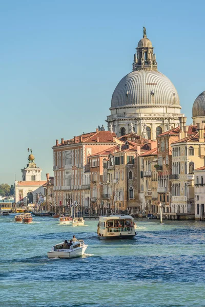 Venice Itália Outubro 2018 Vista Grande Canal Com Igreja Santa — Fotografia de Stock