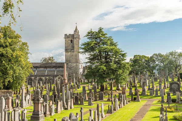 Kirche Des Heiligen Unhöflichen Altstadtfriedhofs Verliert Gegen Rührburg Schottland — Stockfoto