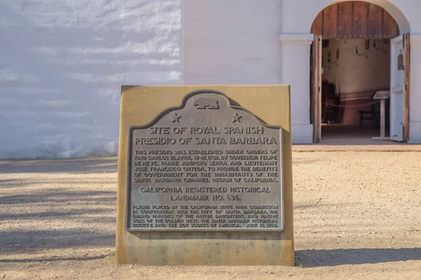 Plakett Kívül Történelmi Presidio Templom Helyőrség Spanyol Katonai Santa Barbara — Stock Fotó