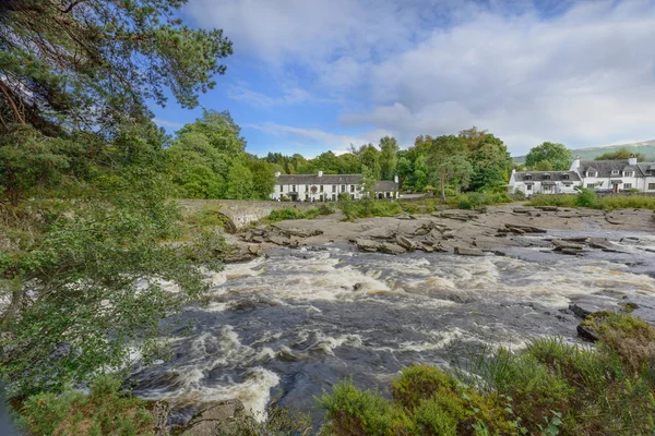 Killin Skottland September 2017 Floden Dochart Skur Kraschar Över Falls — Stockfoto