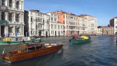 Venedik, İtalya - 25 Ekim 2018: Venedik'te büyük kanal, İtalya. 