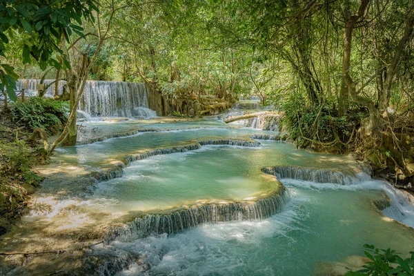 Piękny Wodospad Kuang Pobliżu Luang Prabang Laosie — Zdjęcie stockowe