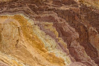 West Macdonnell Milli Parkı 'nda renkli kaya oluşumları, Northern Territory, Avustralya