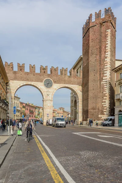Verona Itália Outubro 2017 Portoni Della Bra Uma Das Entradas — Fotografia de Stock
