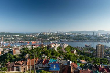 Primorsky ana şehir bölge Rossi şehir bağlantı noktası, Vladivostok. Bağlantı noktası şehir Vladivostok, tepenin üst görünümünü.