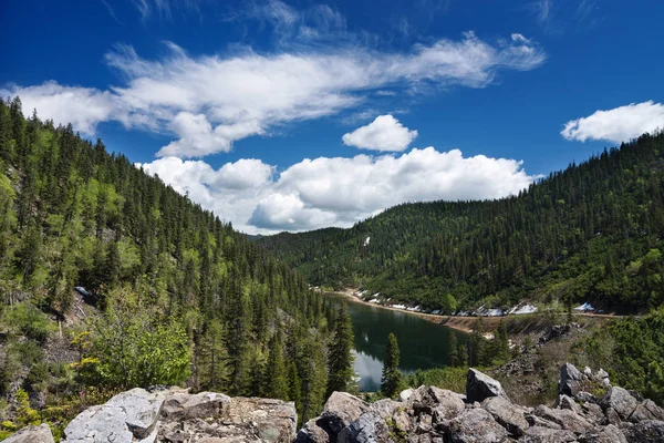 Lindo Lago Nas Montanhas Chamado Amut — Fotografia de Stock