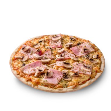 Taze mantar, jambon, peynir beyaz arka plan üzerinde pizza. Uzay kopyalayın. Üstten görünüm.