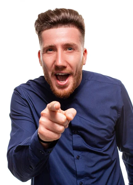 Eu escolho-te e ordeno. O homem de negócios sorridente apontar para você, quer que você, metade de comprimento close-up retrato no fundo do estúdio branco . — Fotografia de Stock