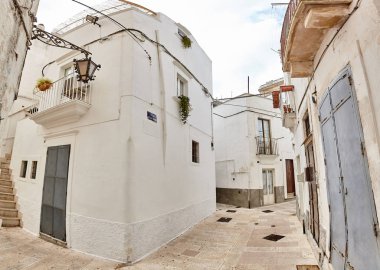 Eski şehir Ostuni, Bari, İtalya Harika mimarisi.