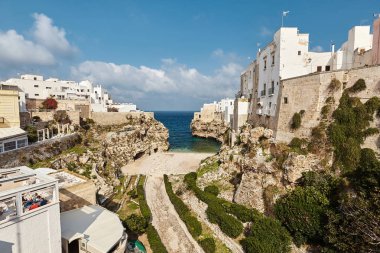 Polignano a Mare güzel sahne, Bari, Puglia ilinde kasaba.
