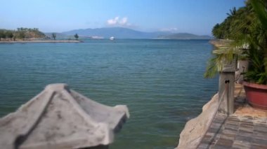 Kasvetli okyanus bakan Flamborough kayalıklarla Kuzey Denizi doğru