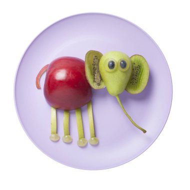 Komik fil meyve plaka üzerinde oluşturulan