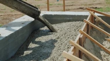 Beton Kaide dökün. Özel evler kavramı inşaatı