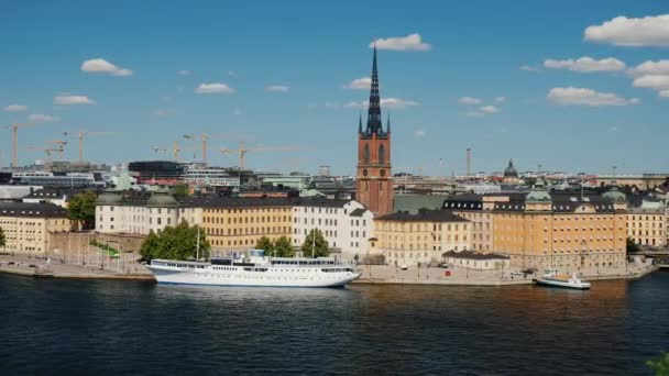 Prachtig uitzicht op de stad Stockholm - de hoofdstad van Zweden — Stockvideo