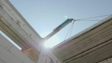 Patlama bir ağır betonarme döşeme zemin Base kurulum için yükseltir