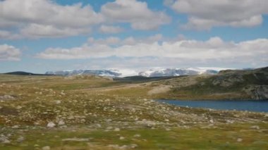 Hardangervidda'da Milli Parkı Norveç'te manzara. Norveç sert doğa
